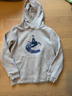 Youth Grey Vancouver Canucks Pullover Hoodie